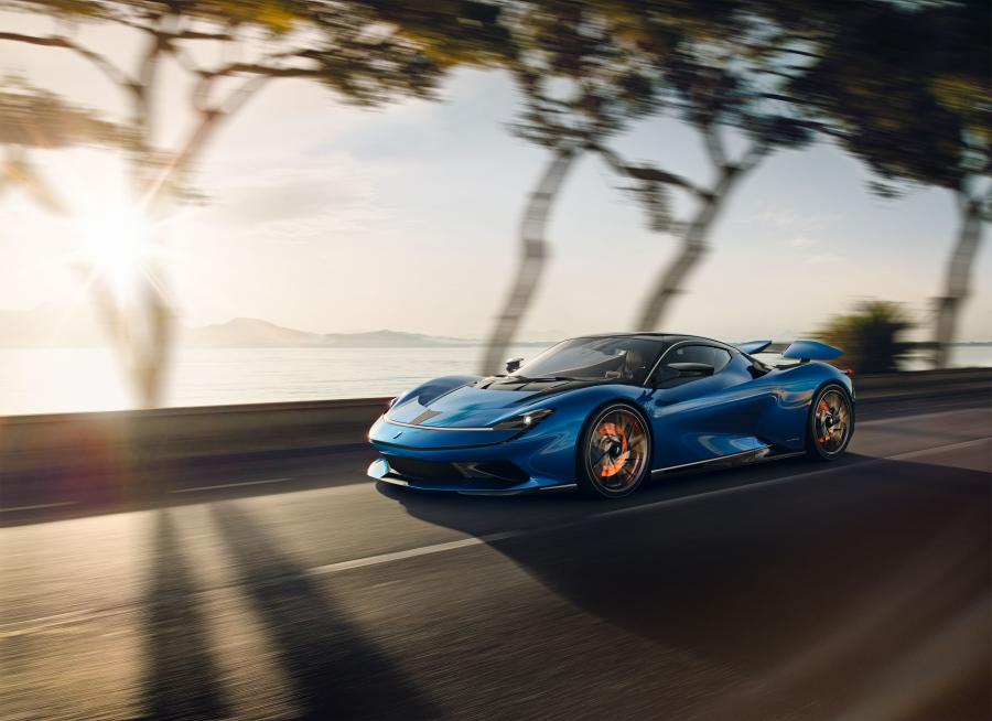  Pininfarina Battista Iconica 2019 года  (фото 3 из 25)